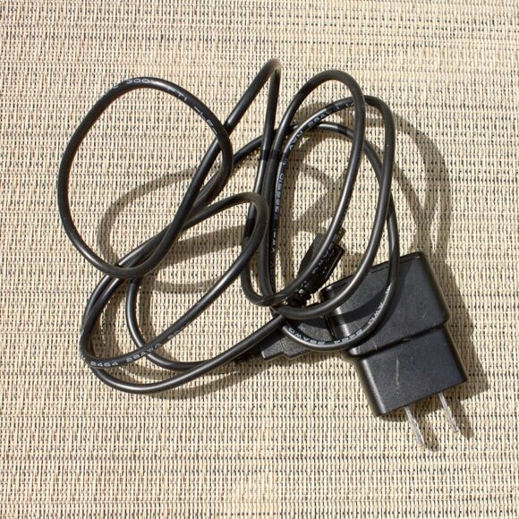 Brand new USB cable - Picture 3 of 3